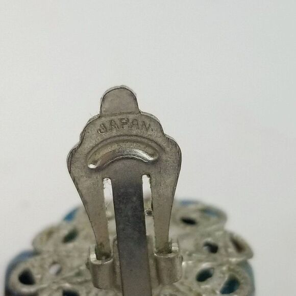 Vintage Blue Beaded Cluster Clip On Earrings, Made in Japan, Estate - Picture 4 of 7